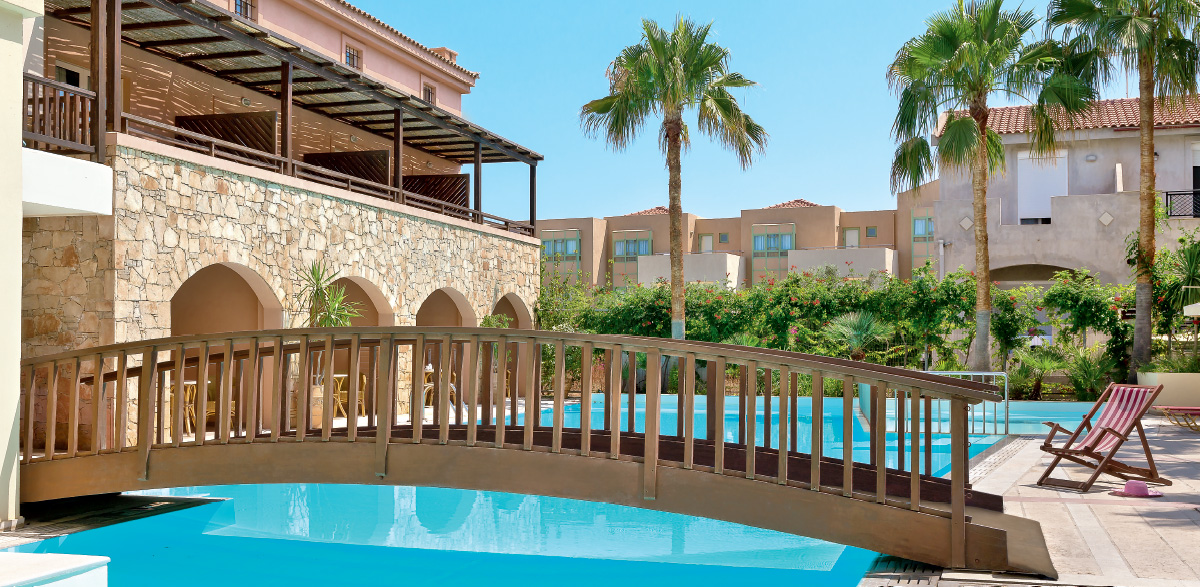 01-grand-leoniki-residence-crete-resort-with-pool-and-maisonettes