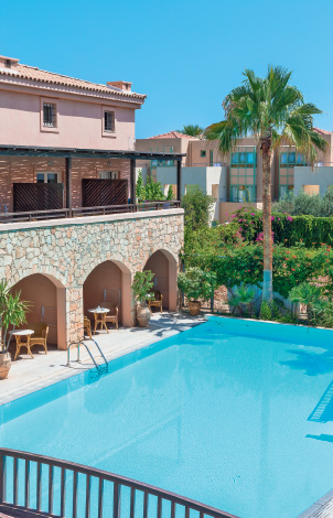 14-family-accommodation-kids-pool-grand-leoniki-residence-crete